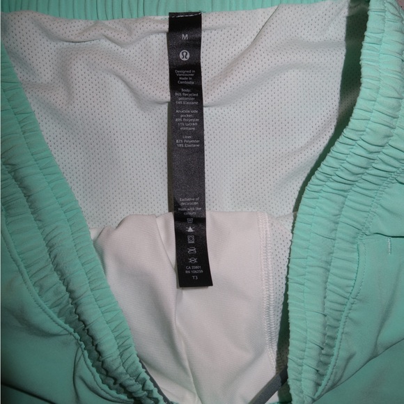 Lululemon Teal Pace Breaker Lined Short - Picture 2 of 2